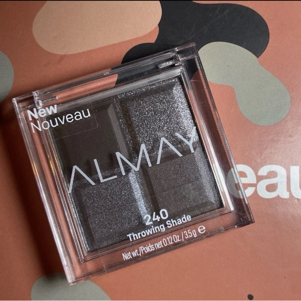 Almay Eyeshadow Quad #240 Throwing Shade Gray Silver Eyeshadow